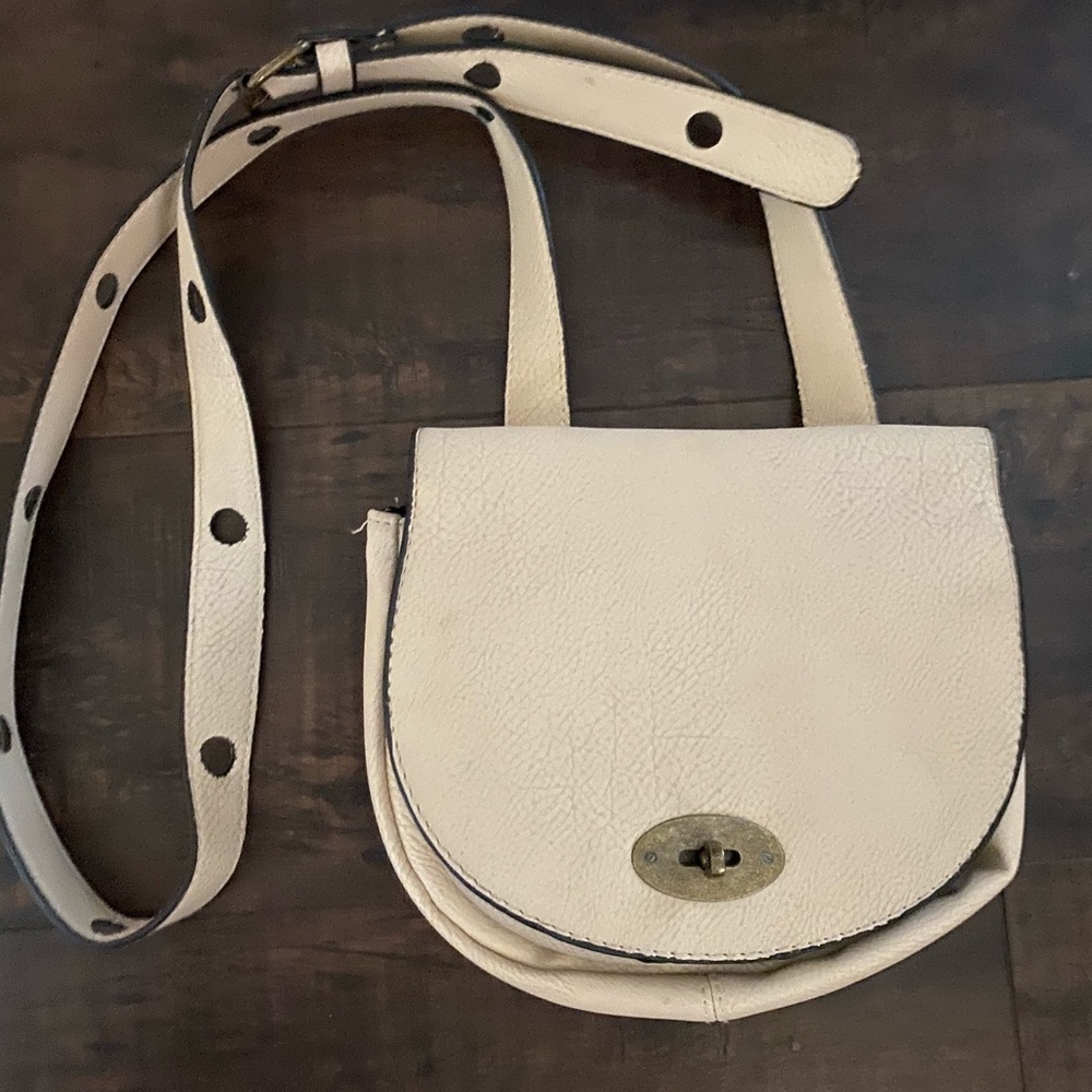 Cute crossbody purse!